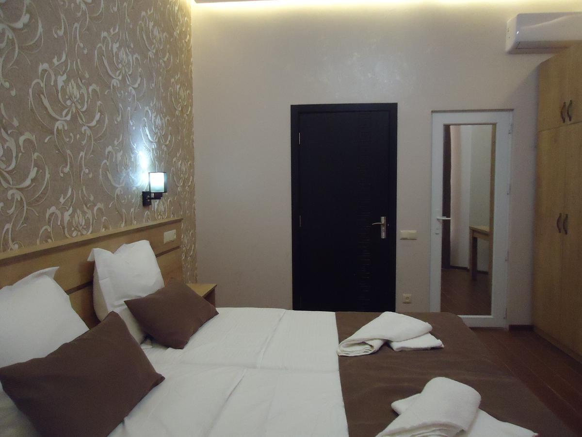 La'Rooms Kutaisi Luaran gambar