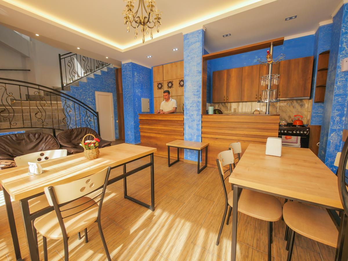 La'Rooms Kutaisi Luaran gambar